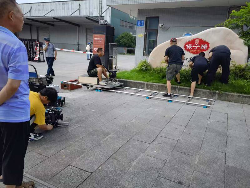 西市区广告片拍摄公司核心优势：全流程服务，让品牌广告片省心更出彩